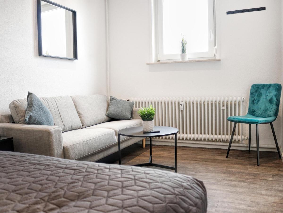 Lightplace • Groessere Gruppen • 4 Einzelzimmer • Boxspring • Smart Tv • Biergarten • Restaurant 브라운슈바이크 외부 사진