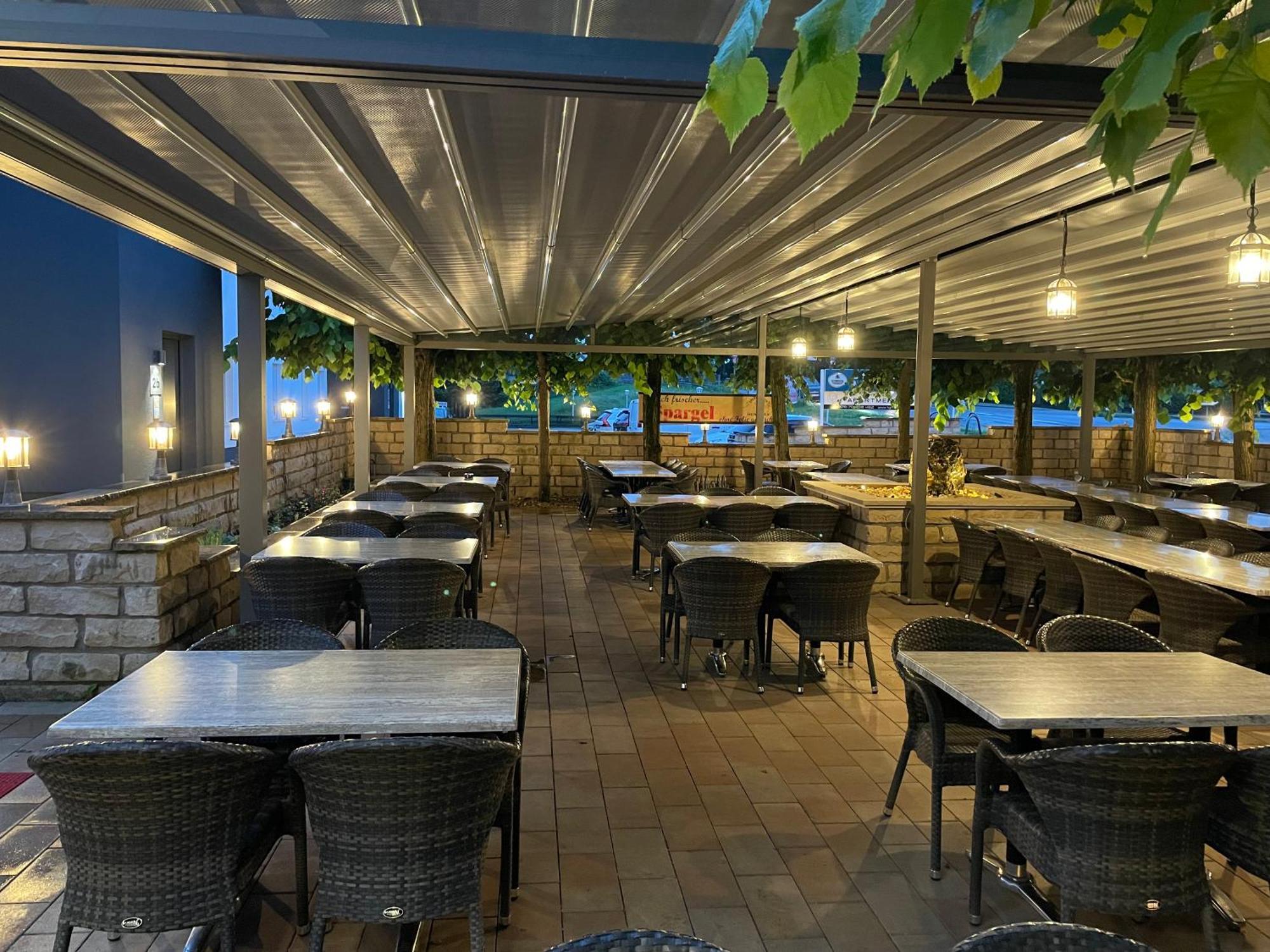 Lightplace • Groessere Gruppen • 4 Einzelzimmer • Boxspring • Smart Tv • Biergarten • Restaurant 브라운슈바이크 외부 사진